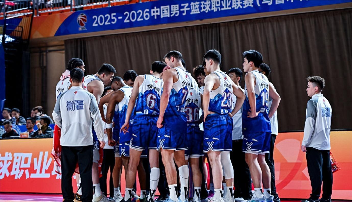 开云体育官网-四连败!CBA豪门彻底无缘季后赛,重金引进的球员个个受伤