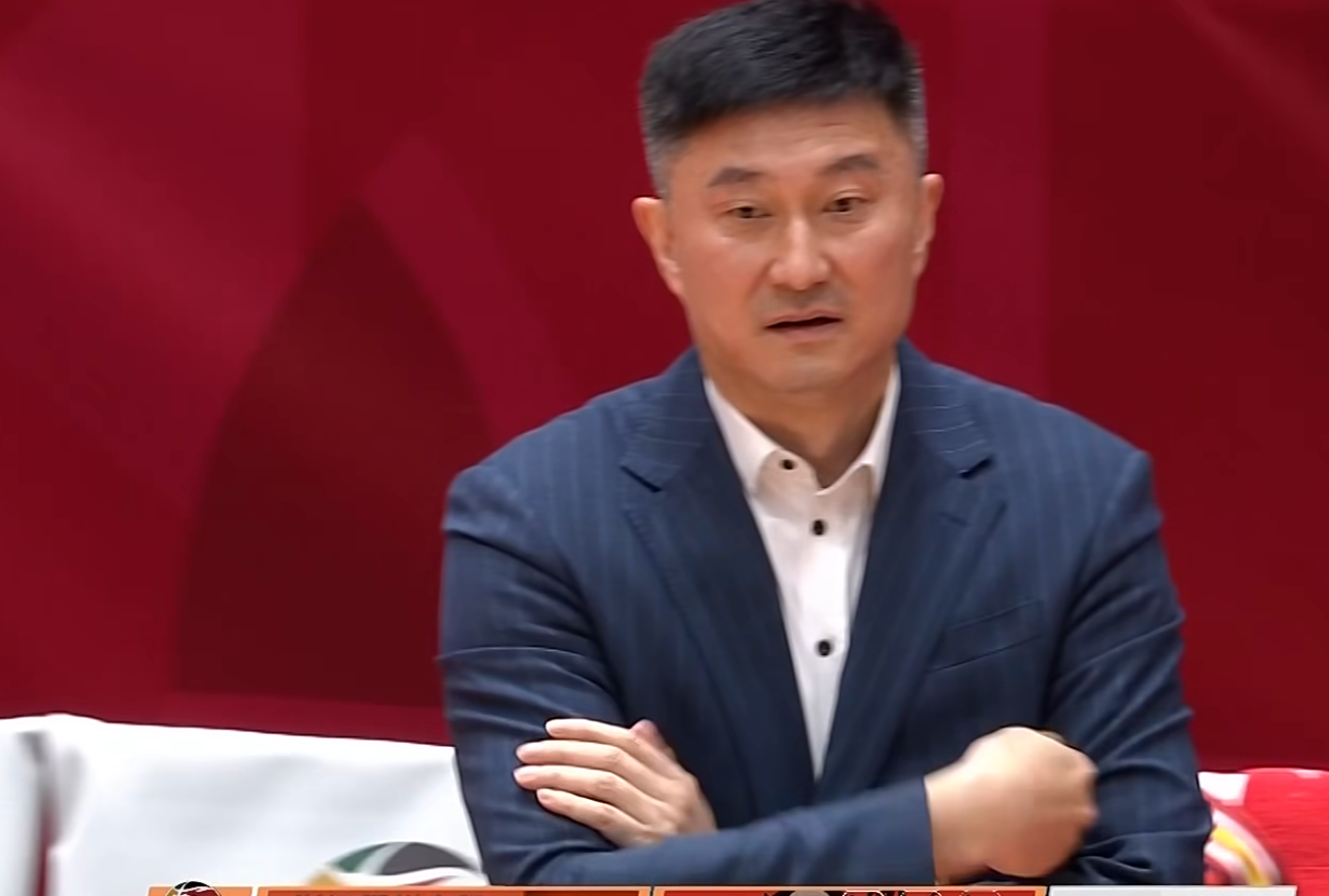 开云官网-随着广东神奇逆转,CBA又乱了!北京广东重回四强,广州悬了